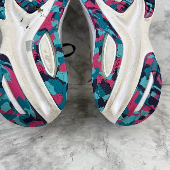 SAUCONY Guide 15 Women’s Sz 8.5 Gray Blue Gold Running Athletics Training Shoes - Picture 10 of 12